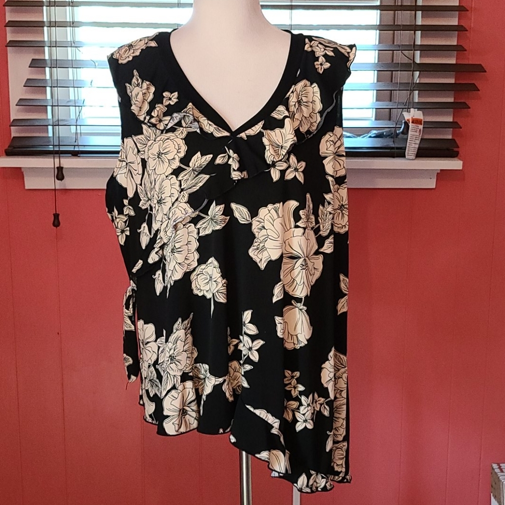 Cute plus size top